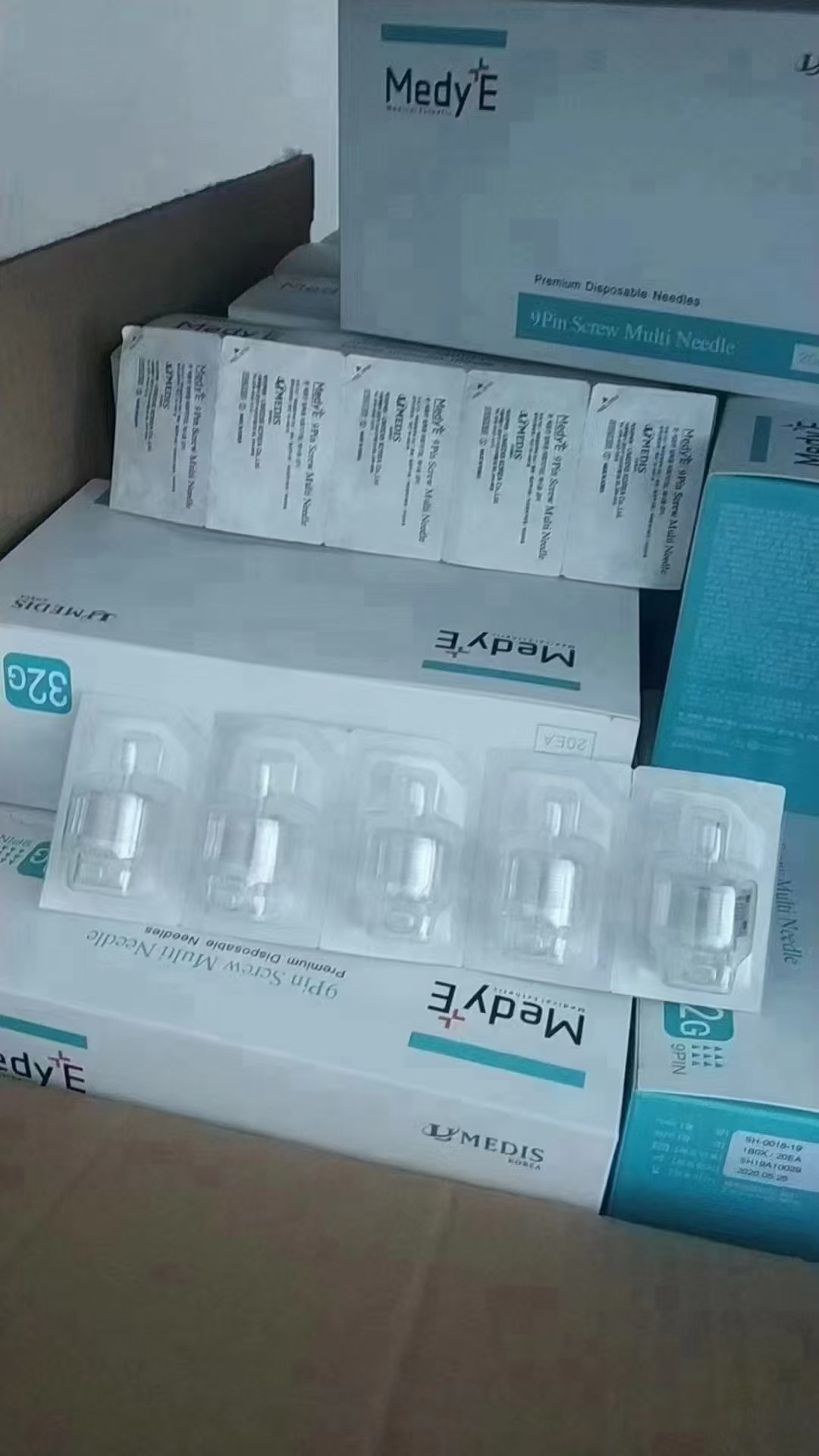 실리콘 조절 가능한 9핀 상자