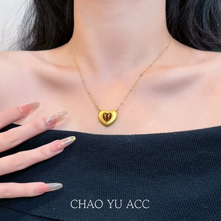 时尚简约金咖爱心吊坠项链精致独特创意高级感日常通勤百搭锁骨链