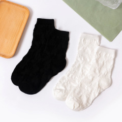 Light and Fresh White Socks for Girls, Cute Japanese JK Style Rose Flower Ins Trendy Medium Calf Socks, Thin Cotton Socks for Spring and Autumn Seasons