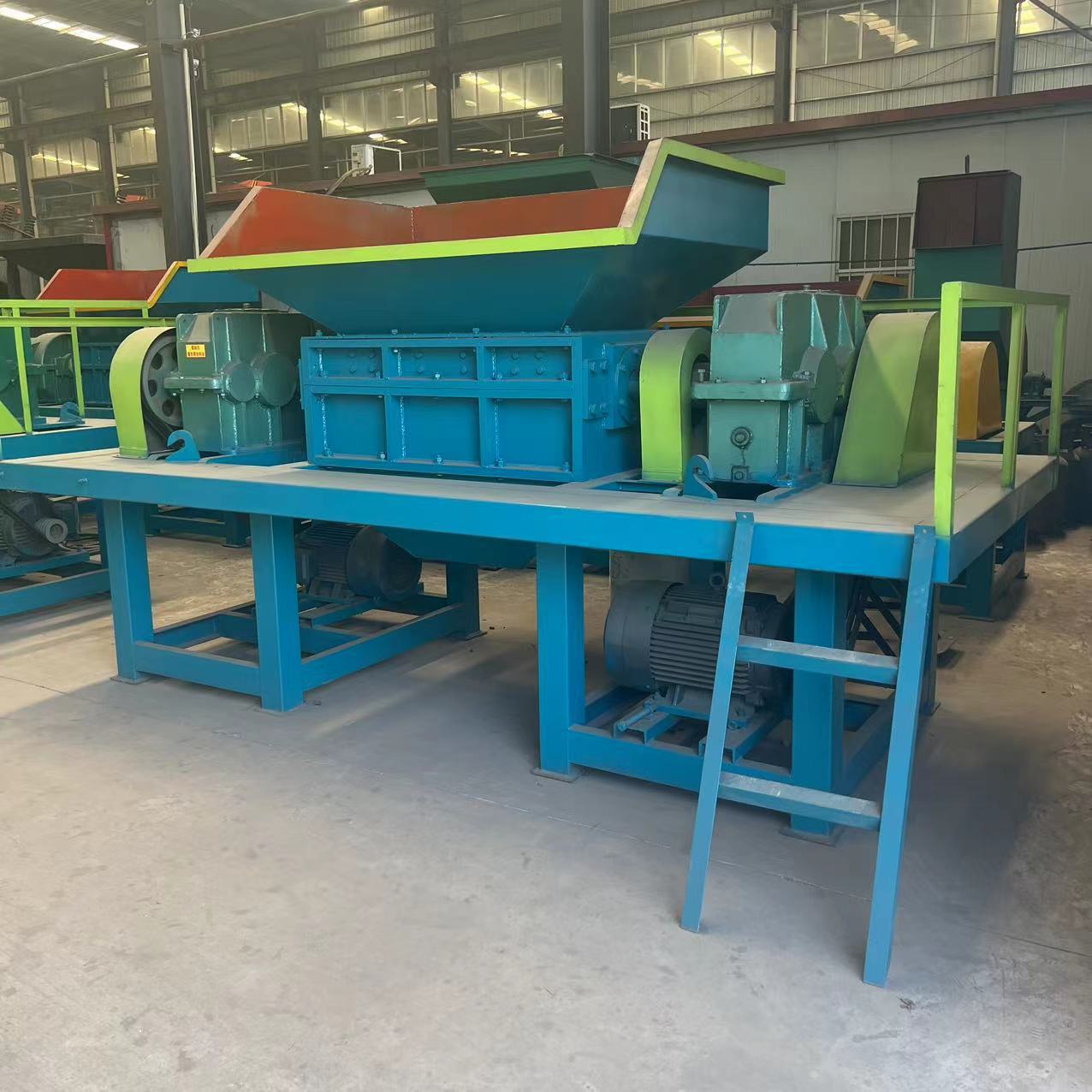 -180小型撕碎机轮胎金属双轴废布塑料粉碎机家电秸秆破碎机其他