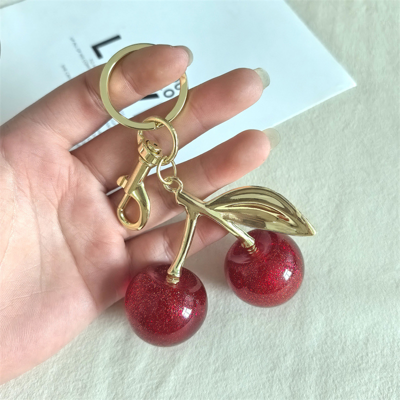 Simulación transfronteriza fruta cereza grande llavero de cereza llavero de metal bolsa colgante llavero de coche creativo