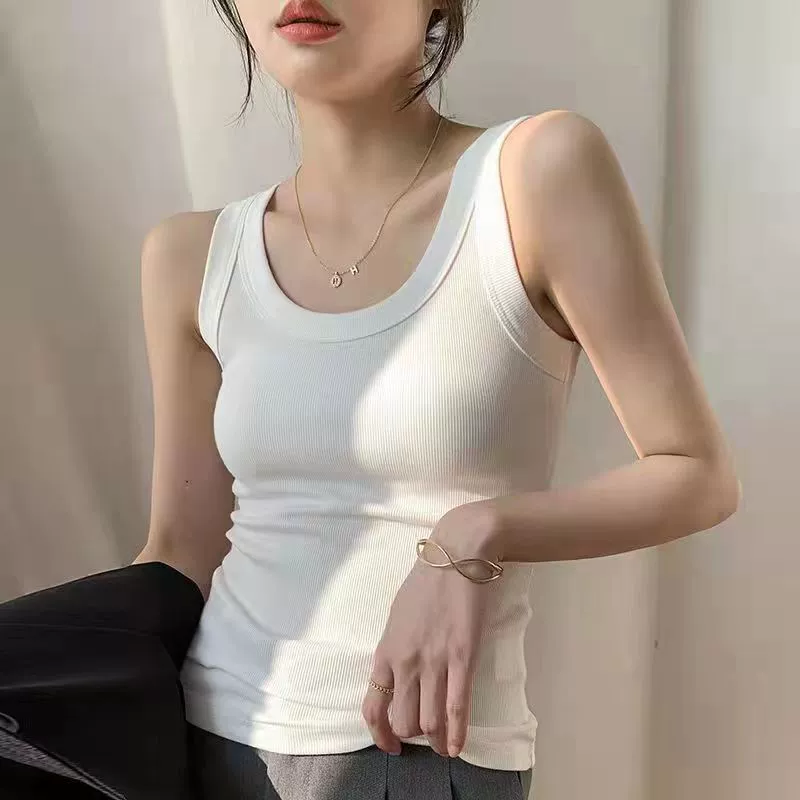 Summer thin knitted vest sleevless with a round collar, Chanel style