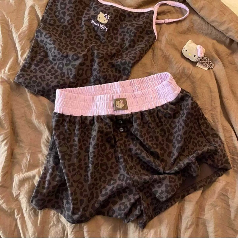 Cross-border Hello Kitty leopard print suspender shorts pajama set for women, casual loose short cool comfortable home wear two-piece set