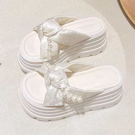 2026 Summer New Style Thick-Soled Height-Increasing Slip-On Beach Sandals for Women, Pearl Embellished, New Chinese-Style Flat Slippers 2026 Summer New Style Thick-Soled Height-Increasing Slip-On Beach Sandals for Women, Pearl Embellished, New Chinese-Style Flat Slippers