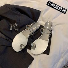 一字带沙滩鞋新款夏带水钻鸽子蛋内增高夹趾平底凉拖鞋女外穿时尚