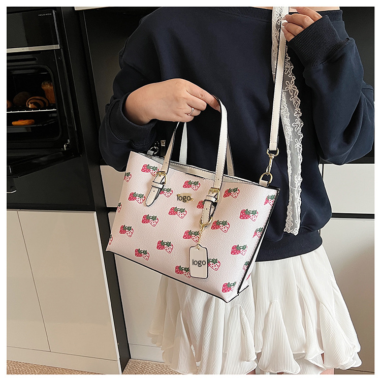 Bolsos de moda europeos y americanos transfronterizos, populares femeninos, bolsos de mensajero de un solo hombro con impresión retro de gran capacidad