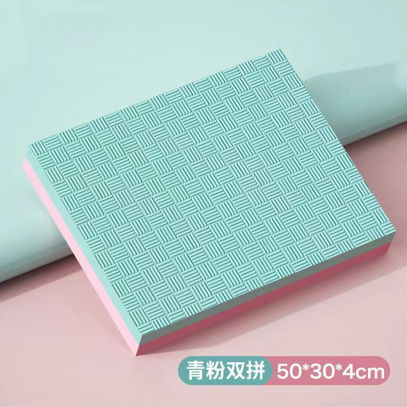 バランスヨガマットは体を厚くして体を柔らかくします。|undefined