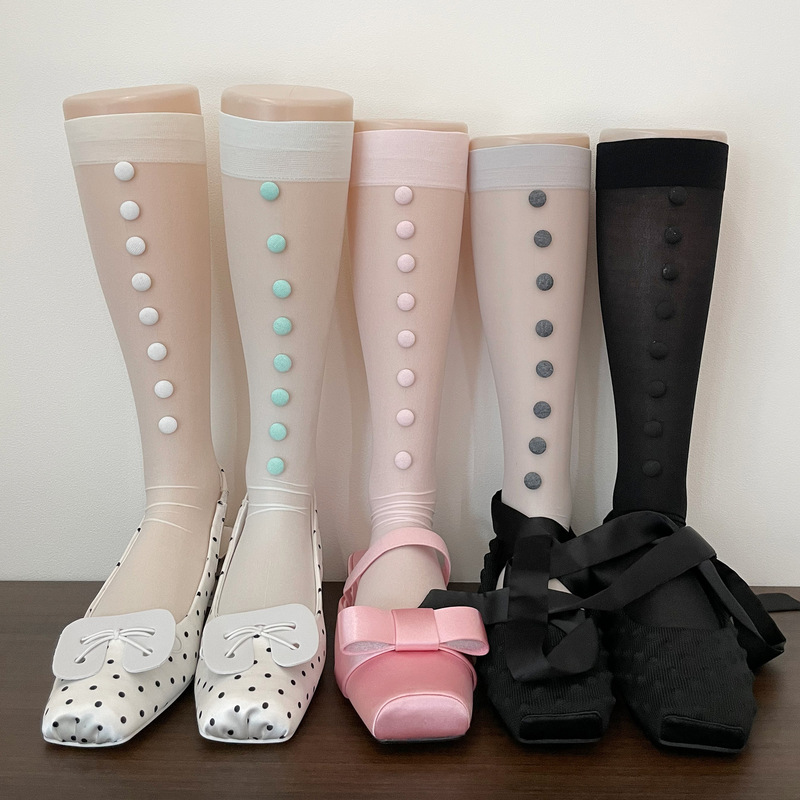 Summer ballet-style core-spun silk socks, cut-to-length, with front decorative buckle, mid-calf length, thin, sheer, solid color, elastic calf socks Summer ballet-style core-spun silk socks, cut-to-length, with front decorative buckle, mid-calf length, thin, sheer, solid color, elastic calf socks