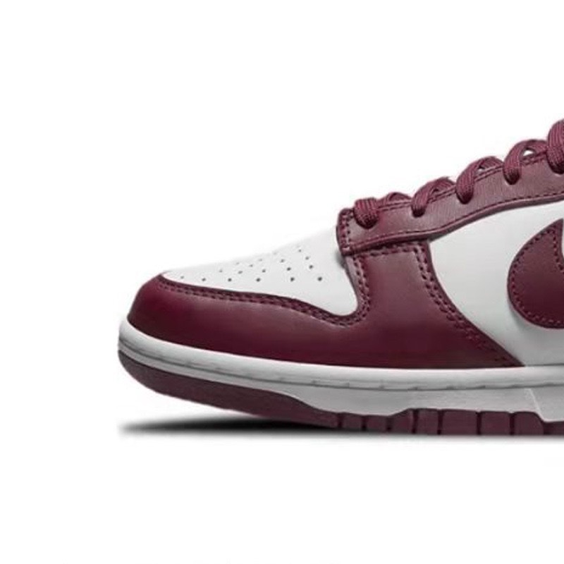 ㉒ dunk wine red