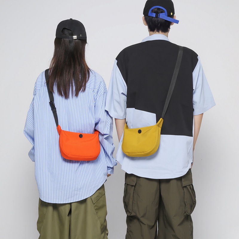 Solid color shoulder bag
