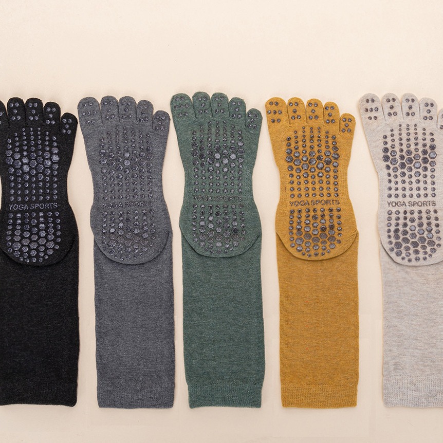 Calcetines de cinco dedos color sólido de las mujeres dispensación invierno largo engrosado cálido becerro cinco dedos calcetines de yoga piso fitness calcetines deportivos