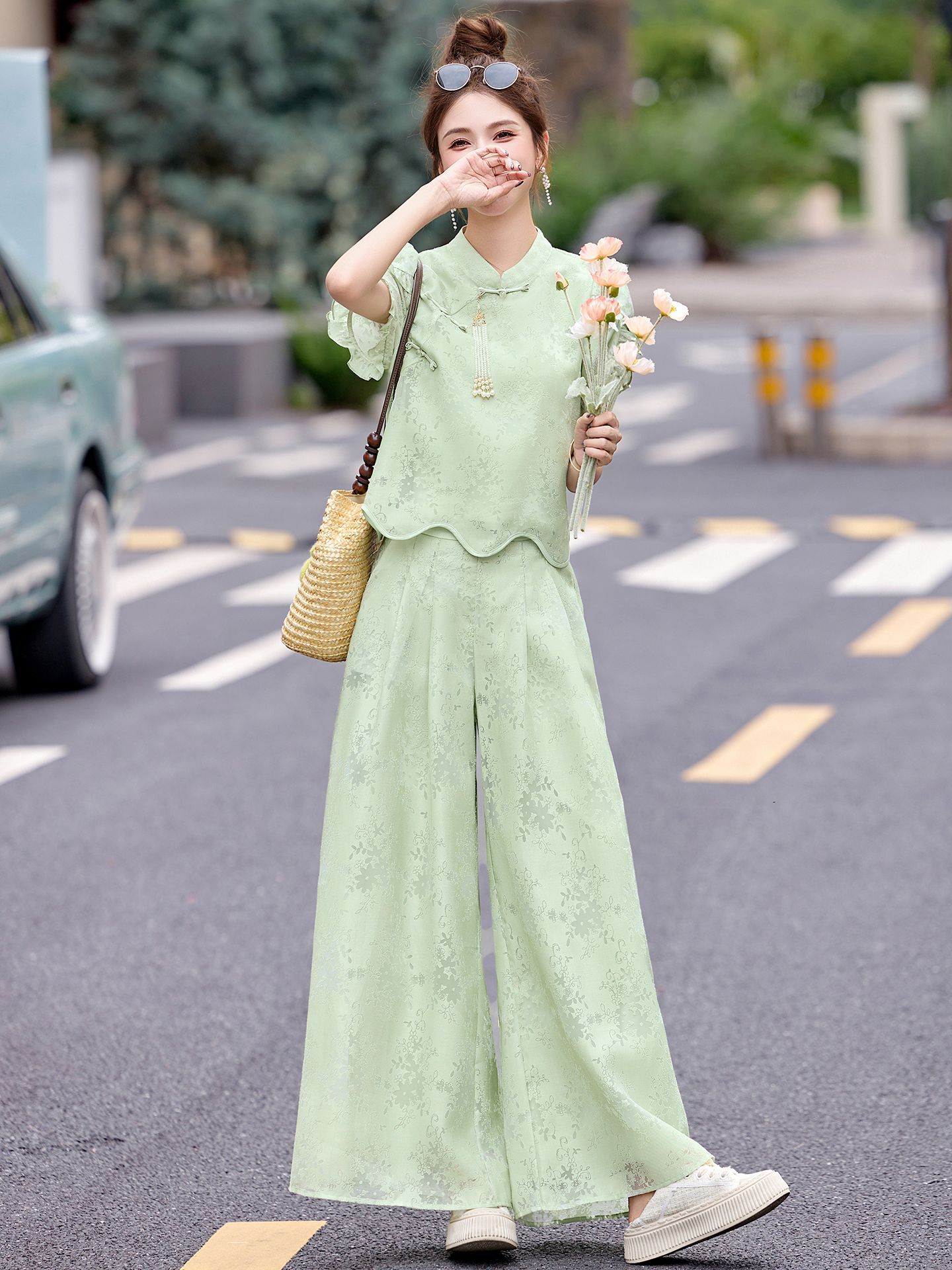 Bộ váy hai mảnh tay ngắn phong cách Trung Hoa cổ điển họa tiết jacquard mùa hè 2025 — Màu vàng be, Màu xanh lá
