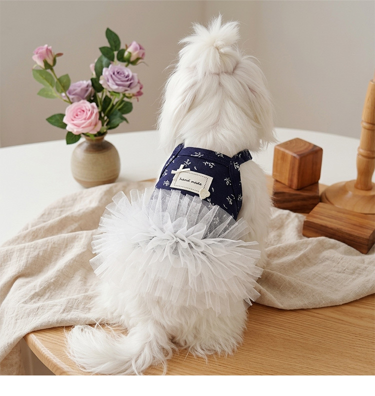 Vestido de verano con flores para perro estilo coreano princesa_voghion.com
