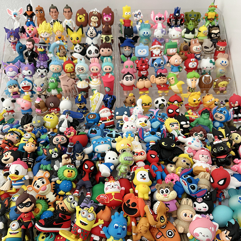 Muñecas de moda grandes muñecas colgantes muñecas en línea muñecas de caricatura barraca hecha a mano caja ciega juguetes de PVC