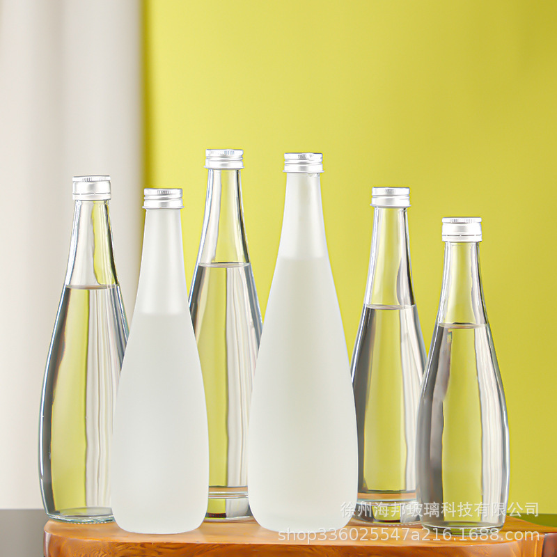 批发简约透明玻璃果酒瓶高端创意矿泉水玻璃瓶简约白桦树汁果饮瓶