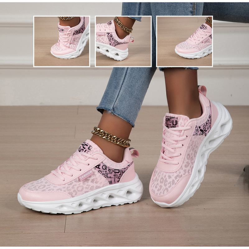Women's Wide-Toe Shoes with Perforated Soles, Casual Sports Shoes in Large Sizes, Wide Last Shoes Suitable for Wide Feet, Fashionable Trendy Women's Shoes with Height Increase Women's Wide-Toe Shoes with Perforated Soles, Casual Sports Shoes in Large Sizes, Wide Last Shoes Suitable for Wide Feet, Fashionable Trendy Women's Shoes with Height Increase