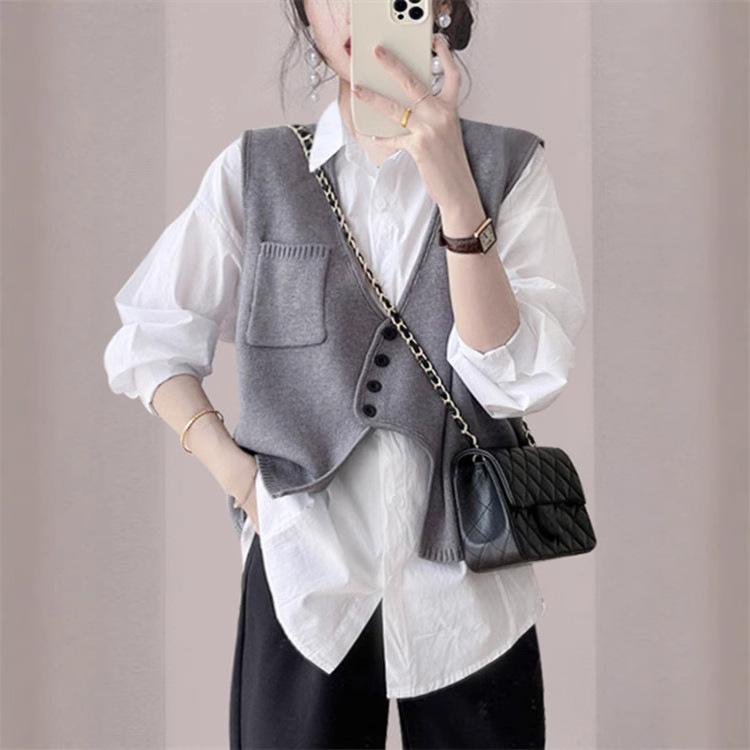 Solid Color Knitted Vest Women's Korean Style Round Neck Stacked Wear Autumn and Winter New Single-breasted Loose Outer Sleeveless Sweater Cardigan Solid Color Knitted Vest Women's Korean Style Round Neck Stacked Wear Autumn and Winter New Single-breasted Loose Outer Sleeveless Sweater Cardigan