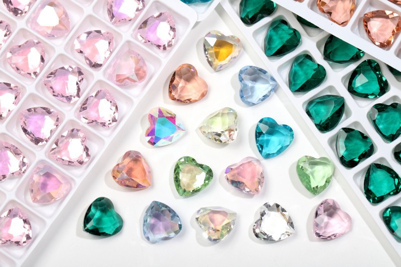 3g Weight Nail Decoration Accessories Nail Supplies Glass Material Heart Shape Pattern Heart Shape Glass Nail Decoration Accessories 1