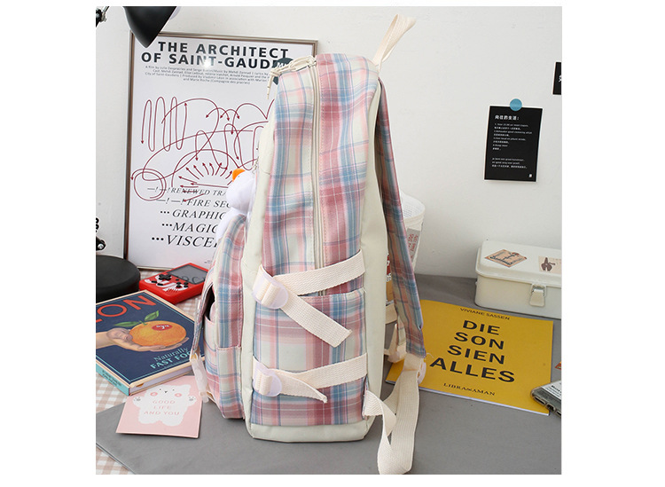 2021042813302275964844w750h549