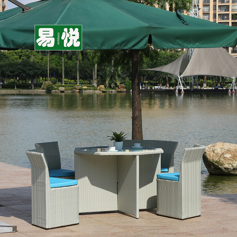 Mesa de té al aire libre, silla de la villa, mesas y sillas de cinco piezas con paraguas, mesas y sillas de jardín de la villa, mesa y sillas de caña al aire libre