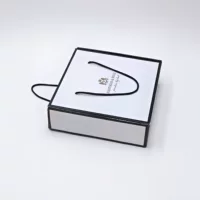 Подарочная коробка для высококачественной косметики, цветная коробка, гофрированная бумага, одиночная пудра, высокое качество, гарантировано крупными производителями.
