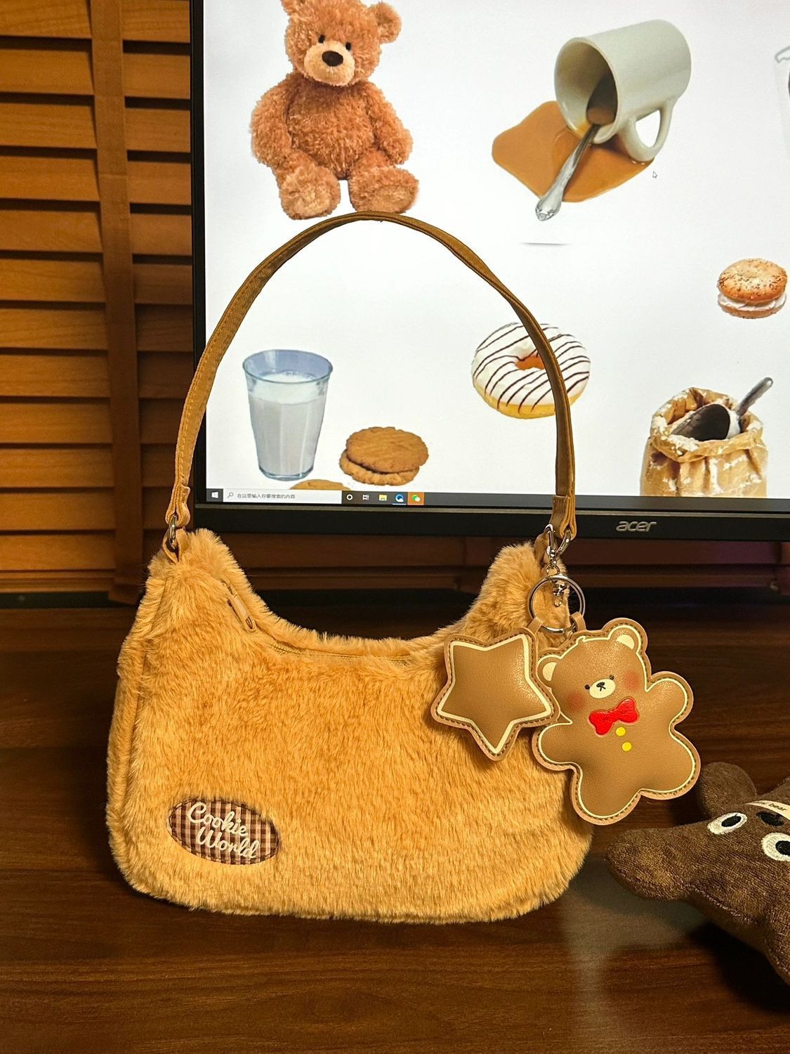 New 2023 Autumn/winter Luxury Plush Bag Women's Cute Plush Handheld Underarm Bag Cross Shoulder Bag_voghion.com