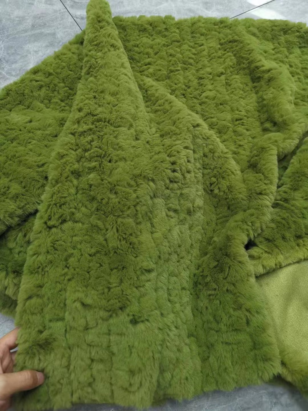 Feliz cabra, cabra de oveja, lana de conejo tejida, lana de conejo de cepillo vertical, bolsa de moda, tela de piel