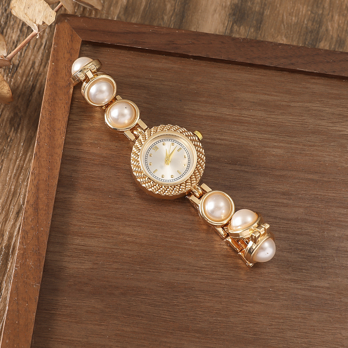 Stainless Steel Strap Material Elegant Simple Style Solid Color Snap Button Quartz Women's Watches