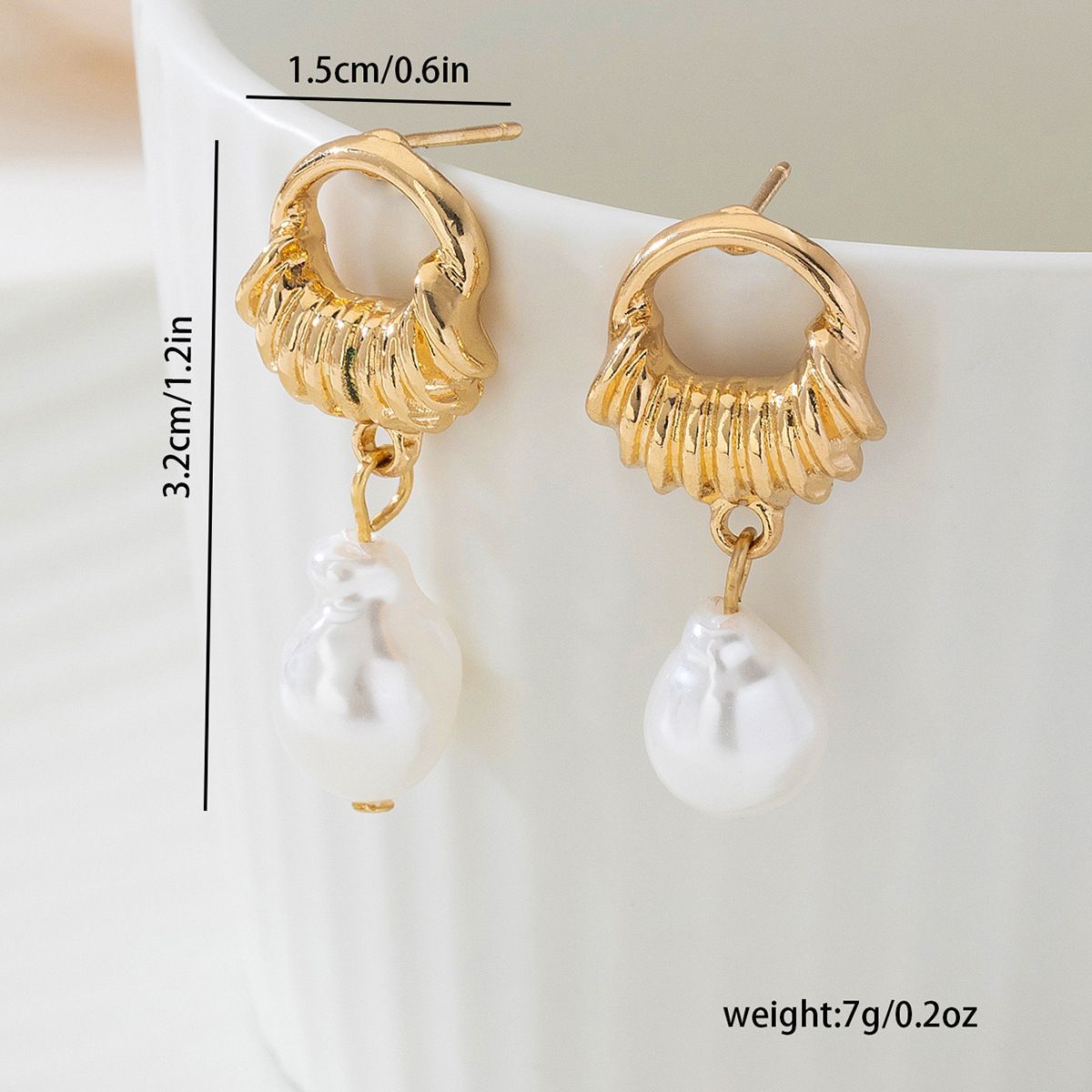 Venta caliente transfronteriza elegante arte perla de forma especial colgante de borla perla barroca metal geométrico pendientes femeninos festival