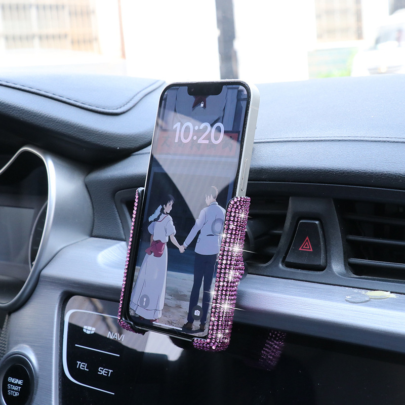 クロスボーダー車にはドリル付きの携帯電話スタンドがあります。|undefined