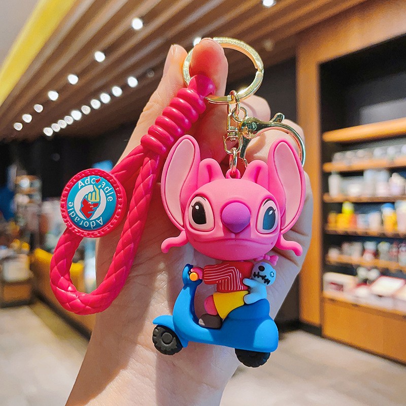 Dibujos animados pvc serie de anime llavero juego de marea muñeca llavero de coche bolsa colgante máquina de garra regalo al por mayor