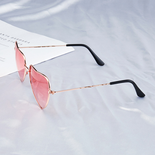 marine sunglasses heart-shaped