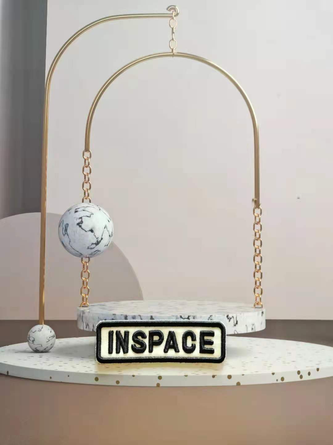 亿馨绣品新款立体水洗标背胶刺绣布贴衣服手机龙骧包装饰布贴