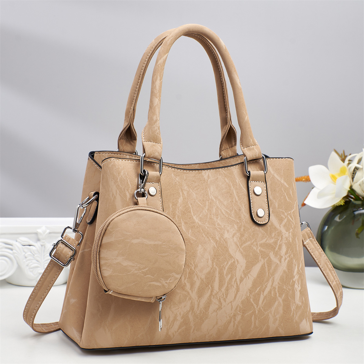 2025 nuevo bolso de hombro para mujer, bolso de estilo de viaje de trabajo, bolso de temperamento de moda casual de mujer de gran capacidad