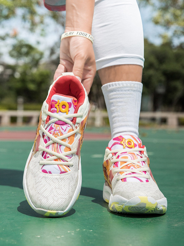 Durant KD15 basketball shoes, All-Star edition, children's small size, men's summer shoes, suitable for teenagers, designed for actual gameplay, with a slight squeaking sound when in contact with the ground Durant KD15 basketball shoes, All-Star edition, children's small size, men's summer shoes, suitable for teenagers, designed for actual gameplay, with a slight squeaking sound when in contact with the ground