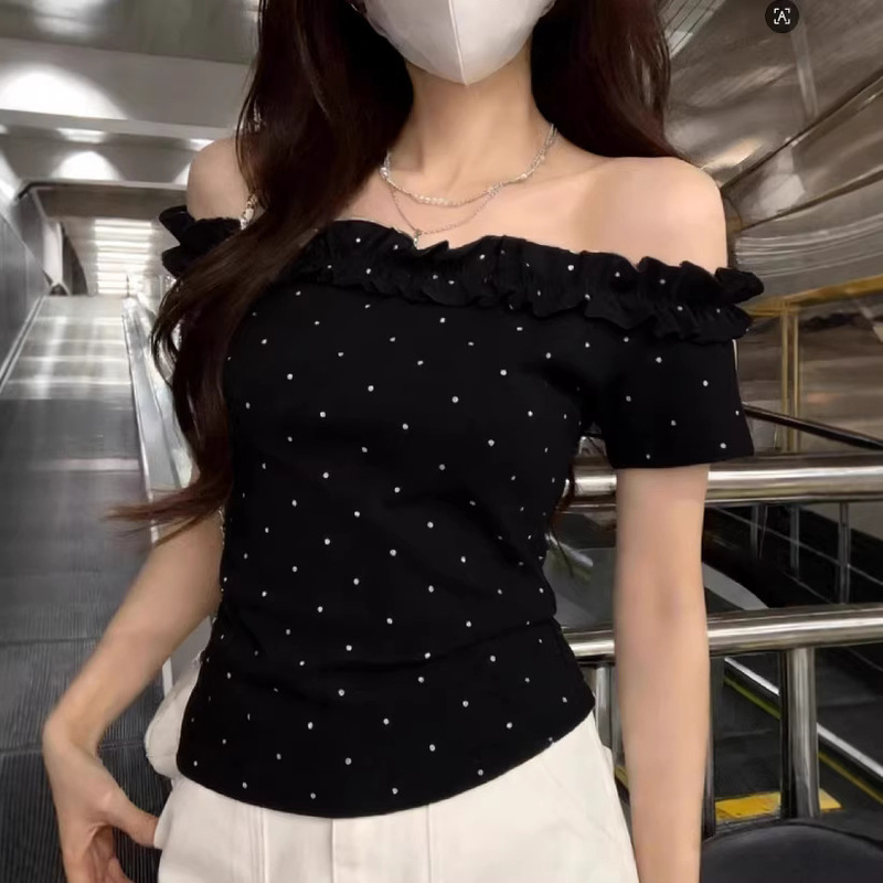 Sexy and Alluring Off-Shoulder Ruffled Edge Polka Dot Short-Sleeve T-Shirt for Women, Summer Fashion Base Top for Hot Girls