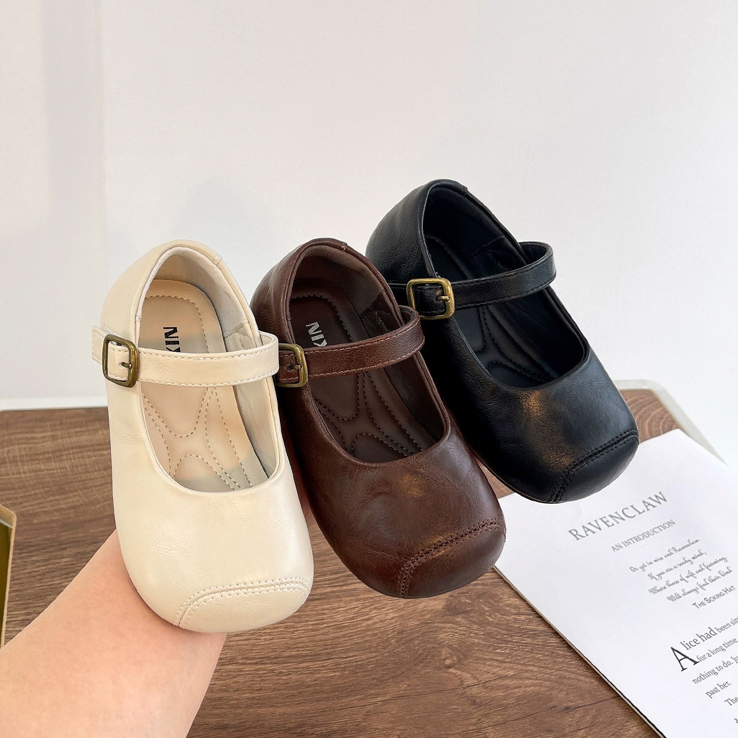 Soft-soled Baby Girl Fashion Stylish All-match Casual Princess Shoes 2025 Spring New Comfortable Girl's Leather Shoes Trendy