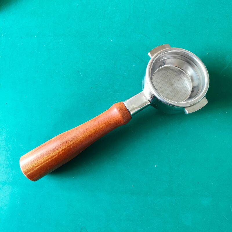 Hot mom coffee machine bottomless handle 58mm solid wood modified handle 304 stainless steel La Marzocco