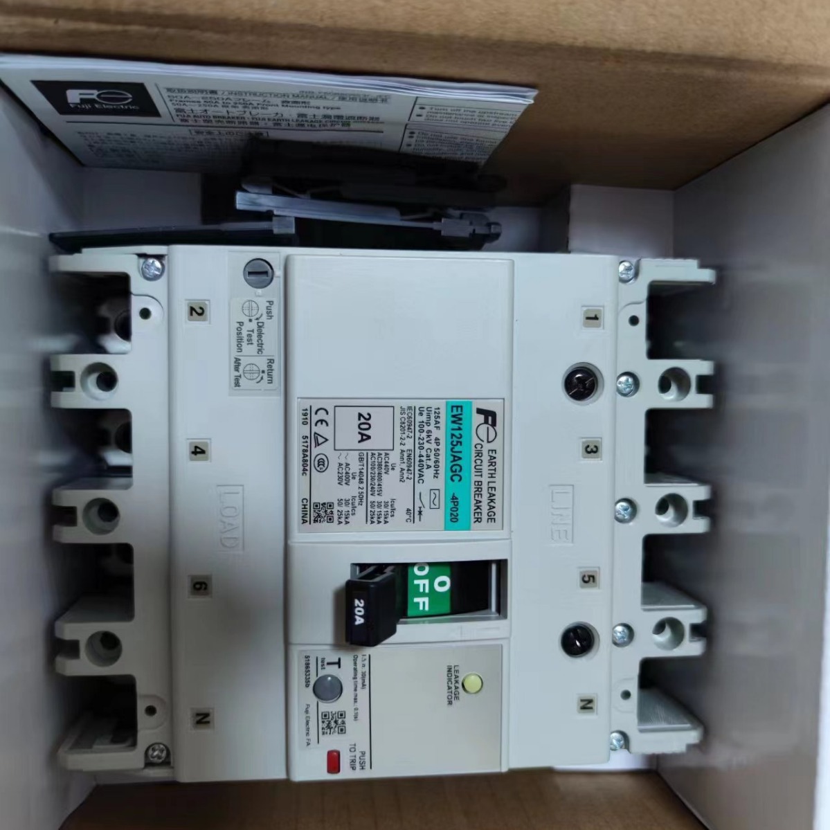 富士漏电断路器EW125JAGC4P020B 20A  30MA 原装日本进口漏电开关