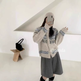 女式针织衫;毛衣;时尚休闲套装