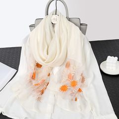 シルクのマフラーの女性のタイプの優雅な百合刺繍のシルクのウールのマフラーの刺繍のショールの保温のお母さん