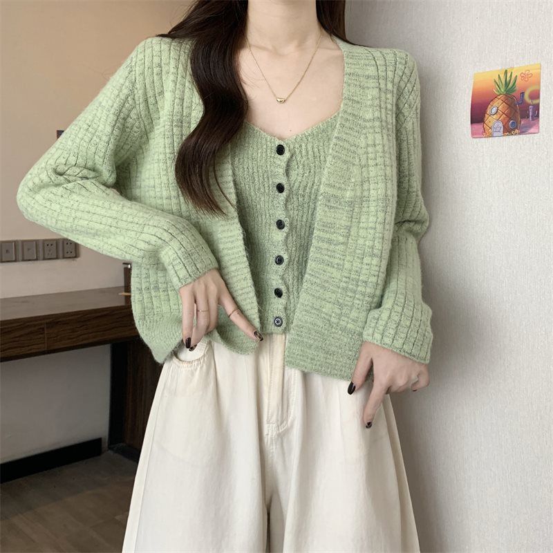 French New Product Super Nice Knitted Cardigan Women's Spring and Autumn New Style Chic Short Two-Piece Top for Small People