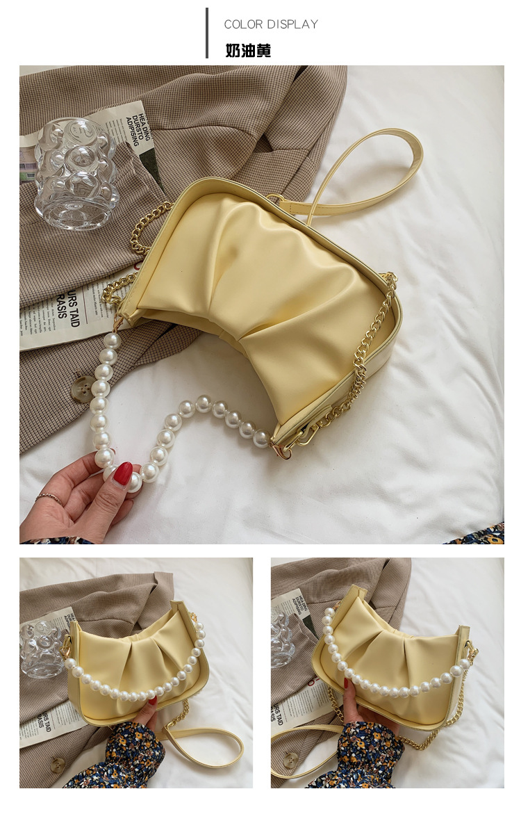 Fashion Gradient Color Pearl Chain Fold Cloud Bag display picture 9