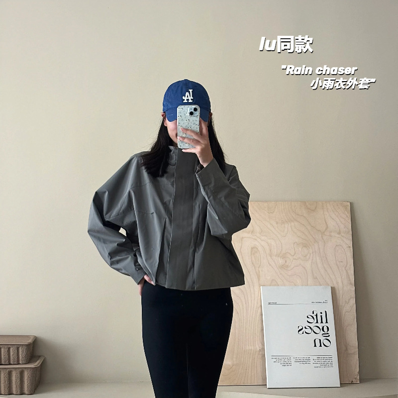 Qsqs Lulu Soft Shell Jacket Short Windproof Yoga Outdoor Sports Jacket Breathable Hooded Jacket for Women