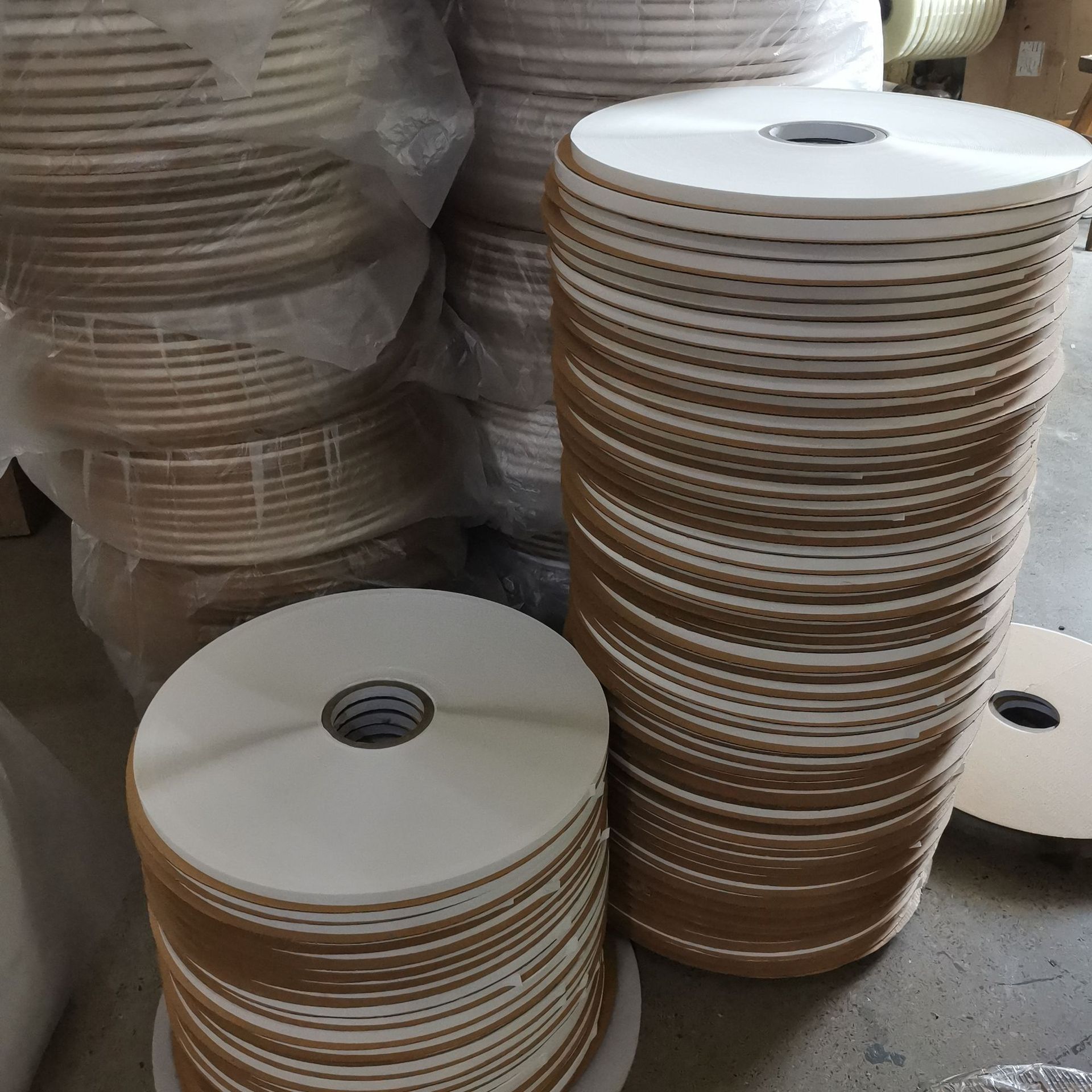 外贸出口 珠光膜18mm 胶宽1公分 气泡袋快递袋不干胶条 抗寒