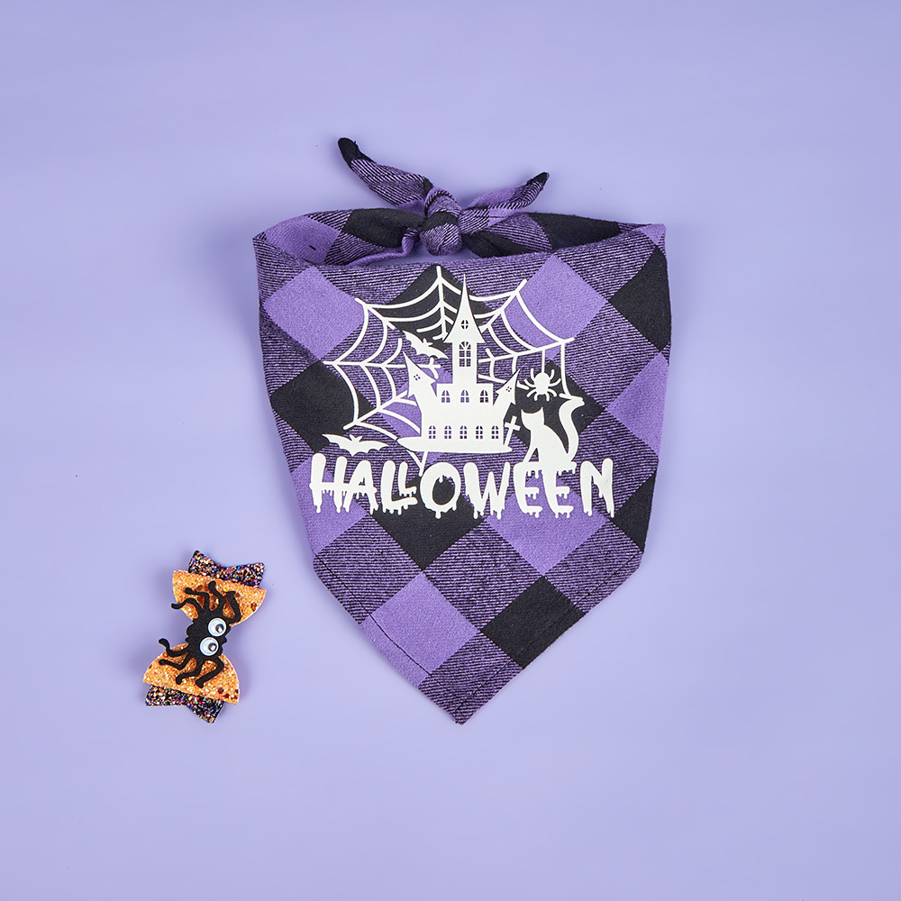 Transfronterizo a rayas de Halloween bufanda luminosa calabaza cráneo impreso triángulo toalla mascota perro saliva toalla al por mayor