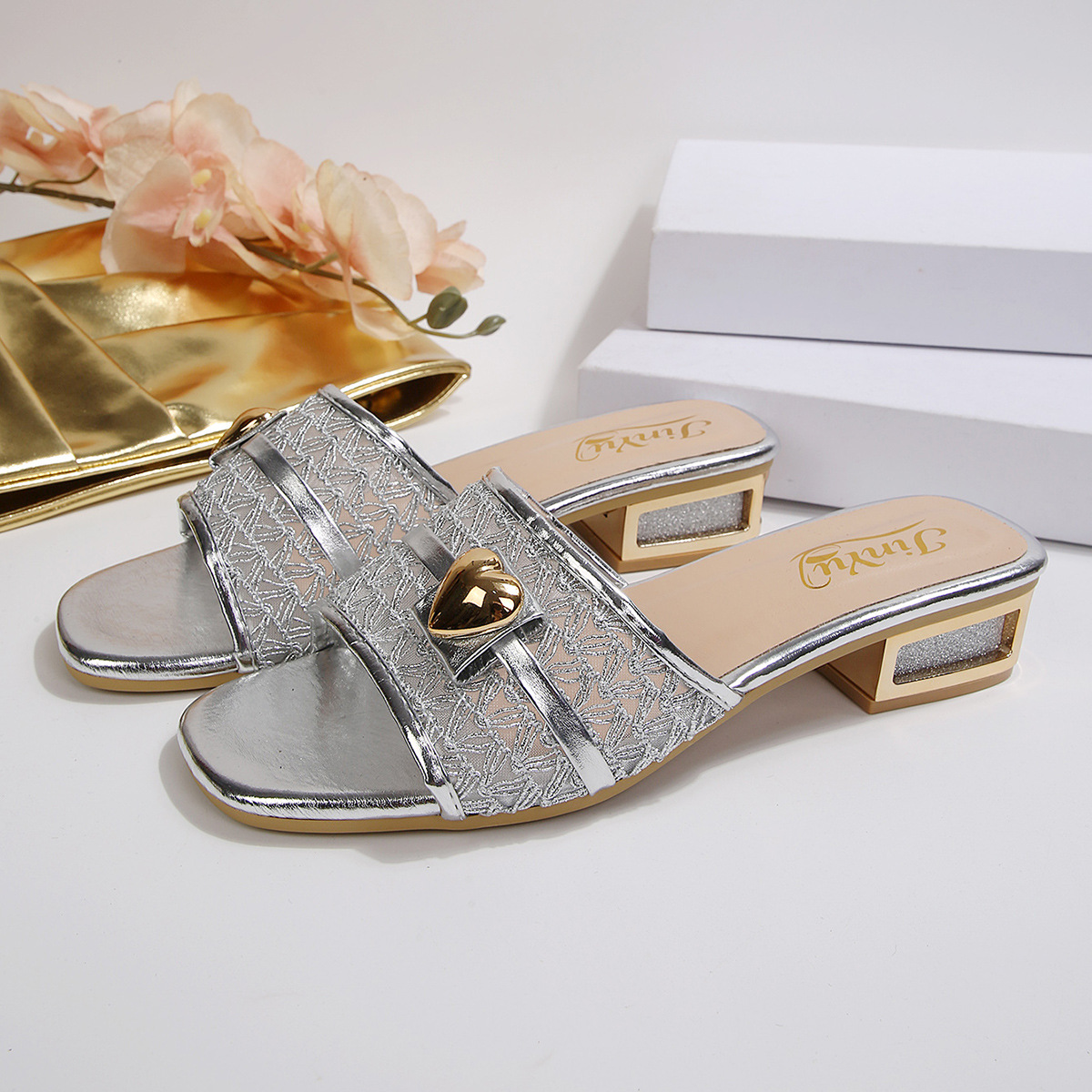 Sandalias de Tacón Alto para Mujer de Cuero Artificial con Puntera Cuadrada y Cadena Decorativa para Verano