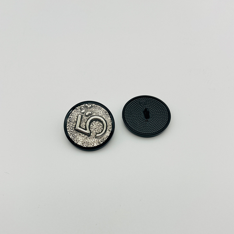 金属纽扣57758.jpg