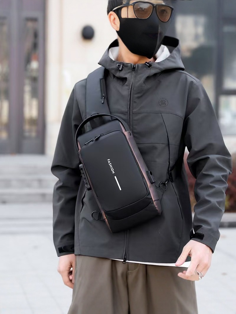 Shoulder bag