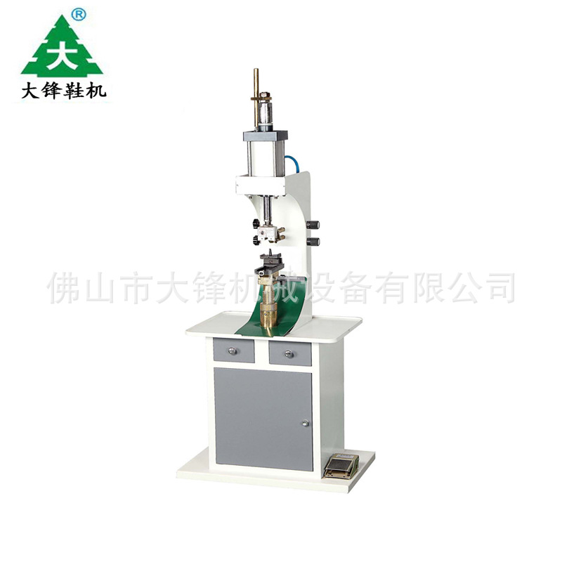 Ь���е׹̶��򶤻��޶���ҵ������е���е׻���Ь�豸����